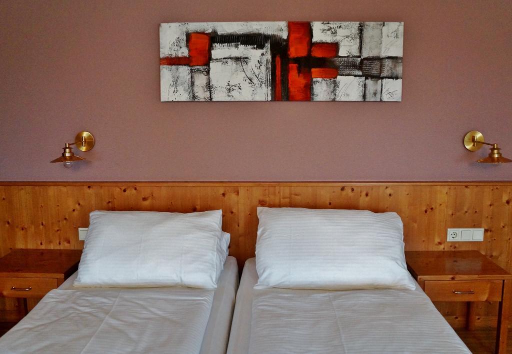 Gasthof Zur Strass Eugendorf Buitenkant foto